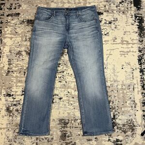 BKE Tyler Straight JEANS Light Wash Denim Men's Jeans 40x32 Buckle